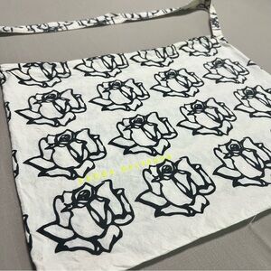 Freda Salvador printed tote